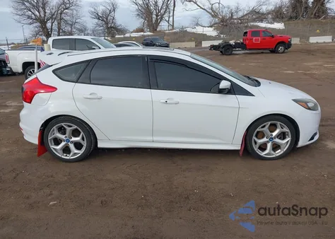 2013 Ford Focus St from USA, damaged, VIN 1FADP3L95DL289895